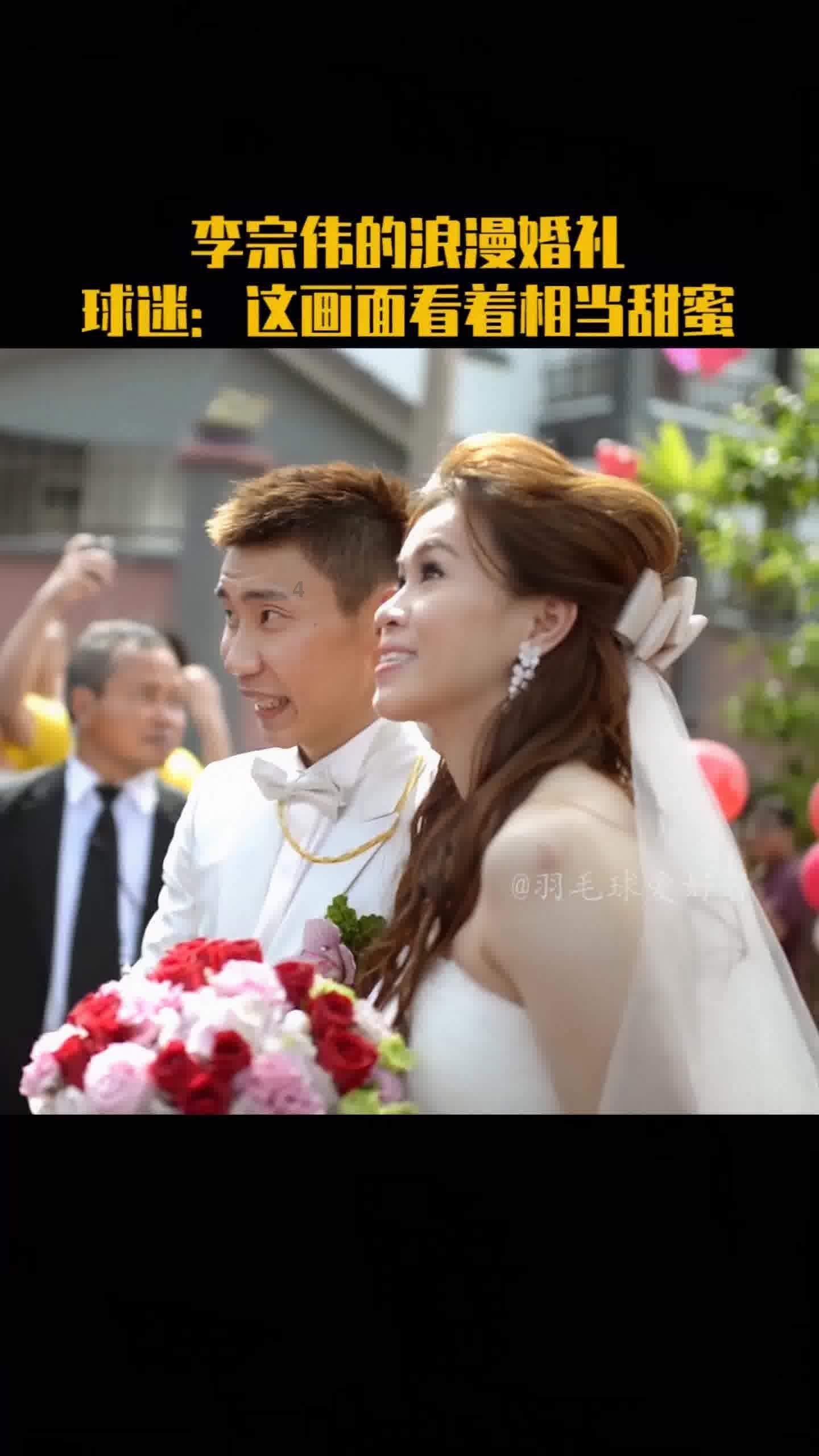 “我儿子也在里面”!儿子场上踢球,母亲场下直播,能感受到满满自豪与骄傲!
